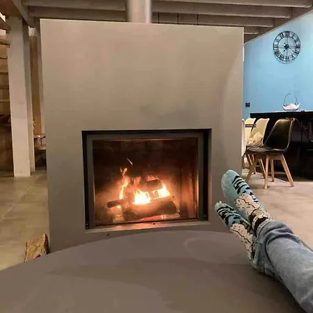 Restored Loft In Holiday home