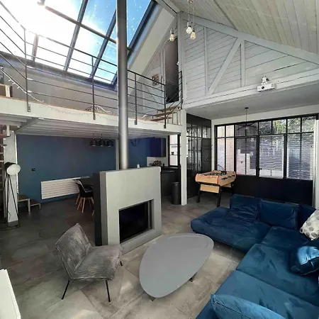 Holiday home Restored Loft In